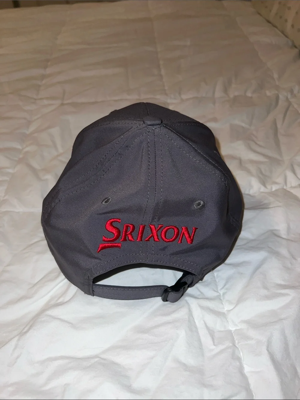 Srixon Men's Gray Baseball Cap with Red Embroidered Logo